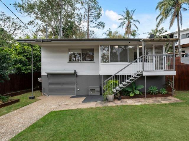 Spacious Family Home in the Heart of Yeronga