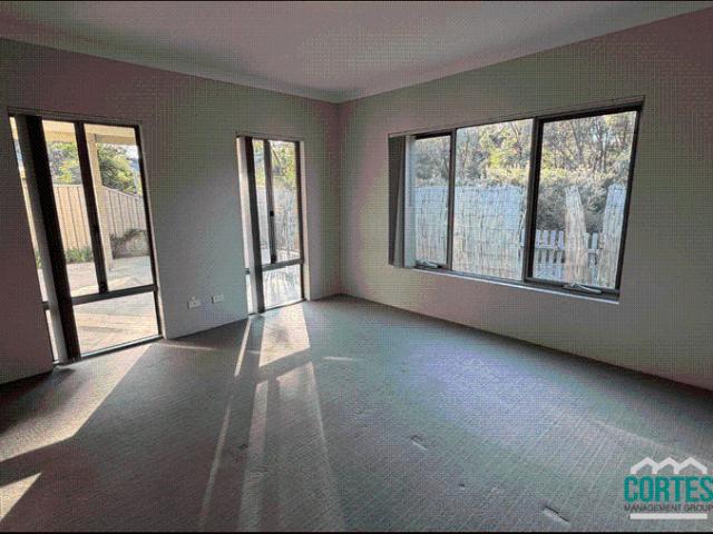 Spacious Family Home in the Sought After Signature Circle Estate