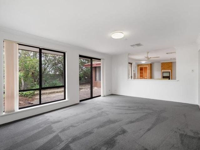 Spacious Family Home in the Sought After Willetton High School Zone