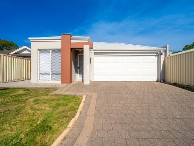 Spacious Family Home in Wattle Grove Open to Offers!