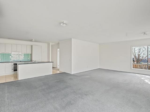Spacious Family Home in White Box Rise