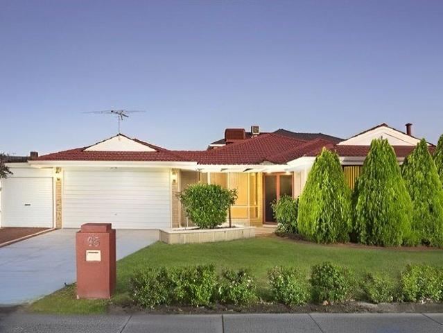 Spacious Family Home in Winthrop Available for Rent!