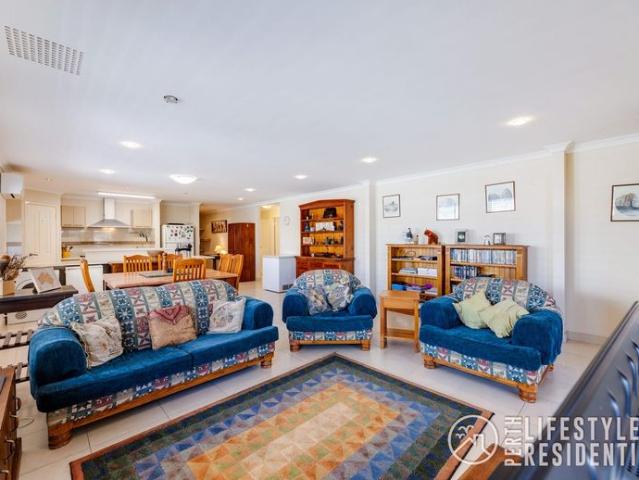 Spacious Family home in Yanchep