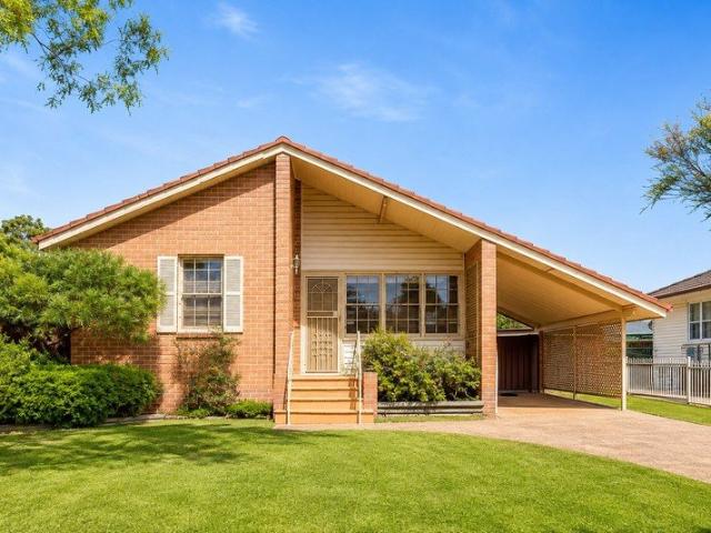 SPACIOUS FAMILY HOME IN A CONVENIENT CARTWRIGHT LOCATION