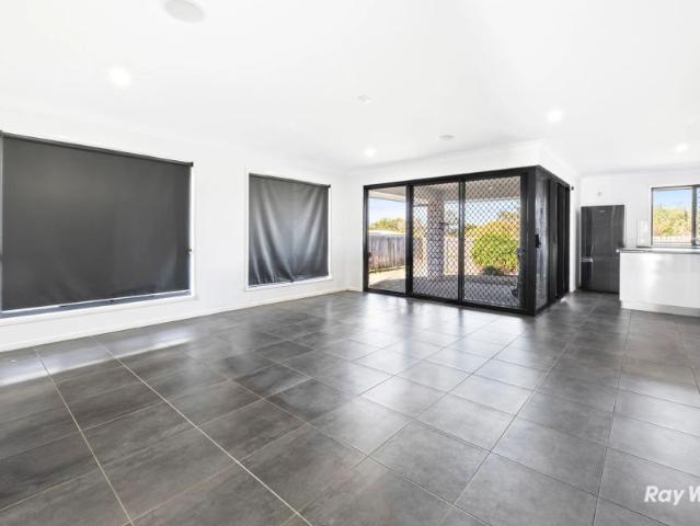 Spacious Family Home in a Convenient Central Location
