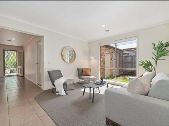Spacious Family Home in a Convenient Cranbourne Location