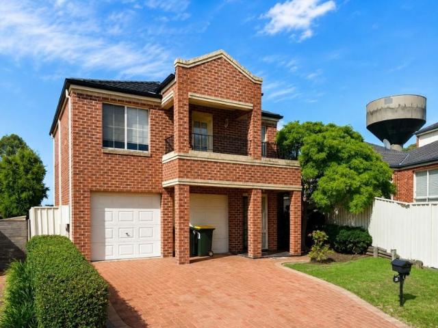 Spacious Family Home in a Convenient Acacia Gardens Location