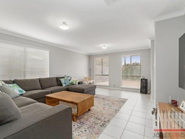 Spacious Family Home in a Convenient Bassendean Location 55B Iolanthe St