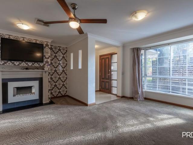 Spacious Family Home in a Convenient Glenmore Park Location