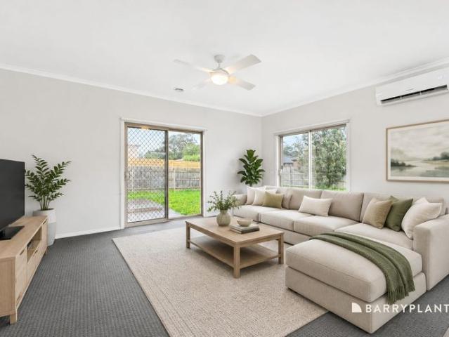 Spacious Family Home in a Convenient Drouin Location