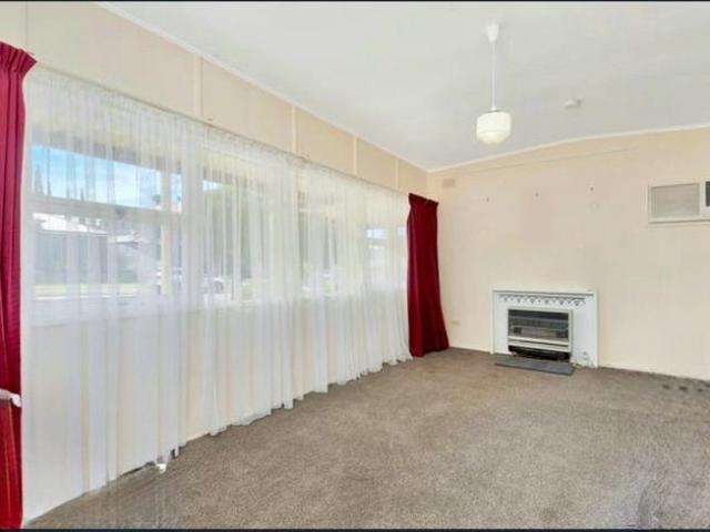Spacious Family Home in a Convenient Holden Hill Location