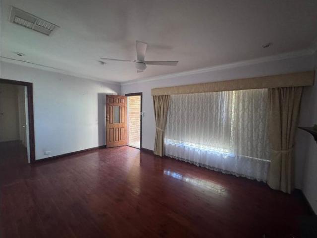 Spacious Family Home in a Convenient Ingle Farm Location