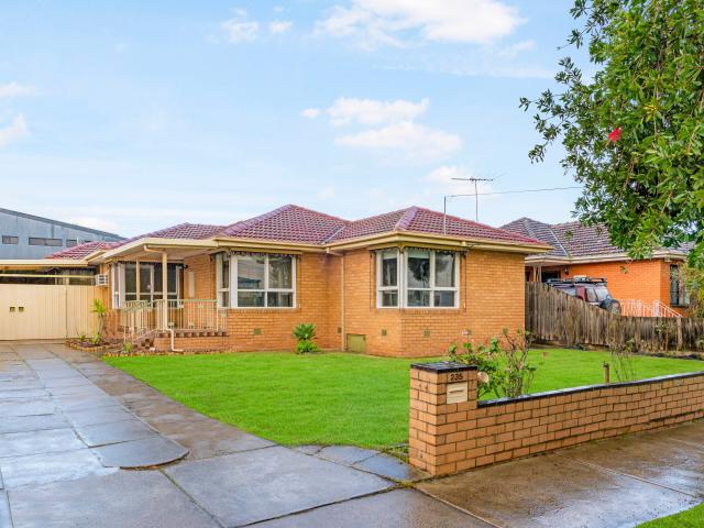 Spacious Family Home in a Convenient Location