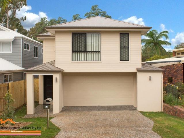 Spacious Family Home in a Fantastic Wellington Point Location