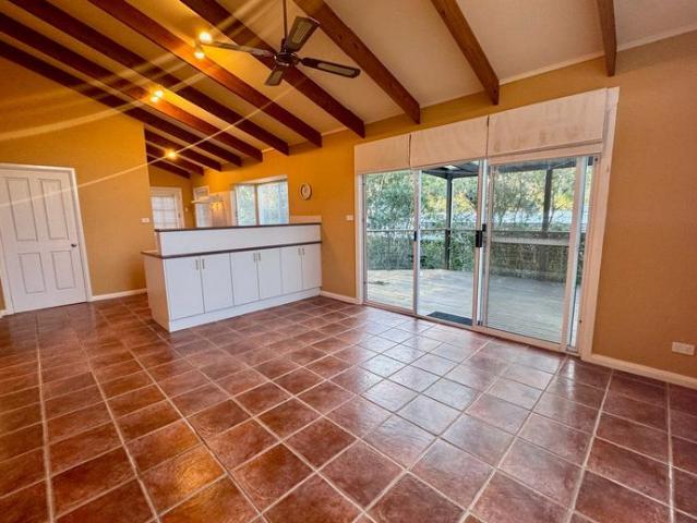 Spacious Family Home in a Peaceful Bush Setting