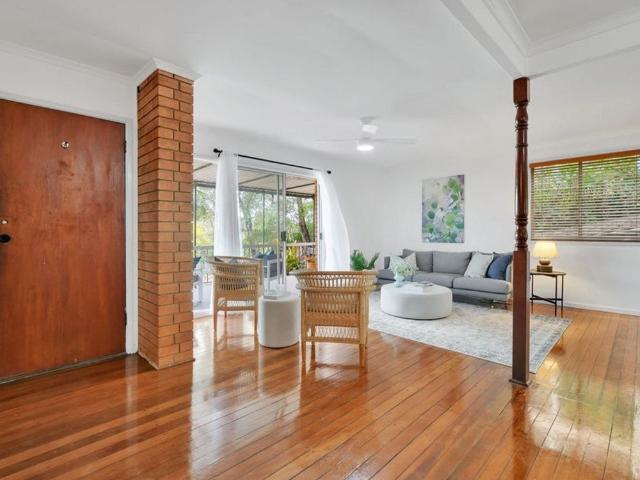 Spacious Family Home in a Peaceful Everton Park Cul de Sac