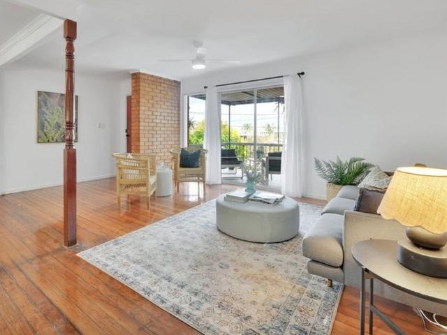Spacious Family Home in a Peaceful Everton Park Cul de Sac