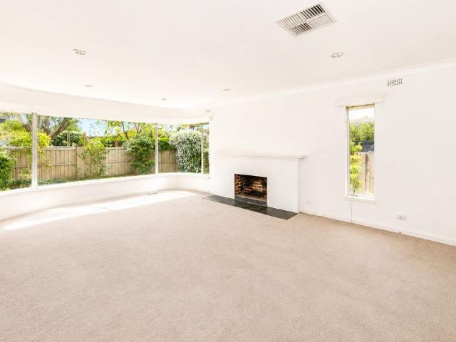Spacious Family Home in a Premier Kew Location