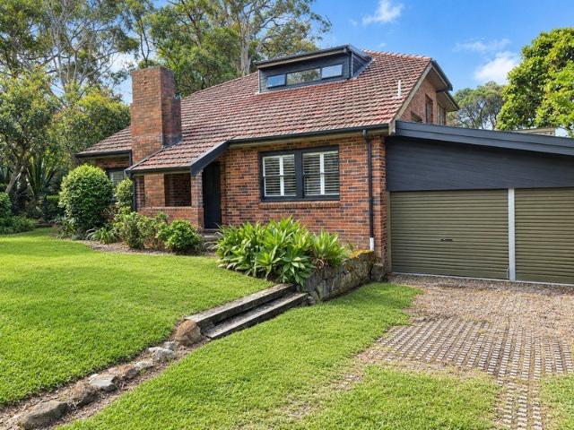 Spacious Family Home in a Prime Mona Vale Location