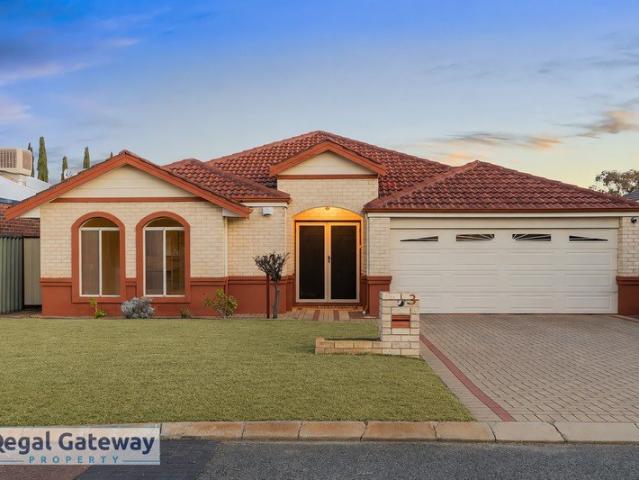 Spacious Family Home in a Prime Aubin Grove Location