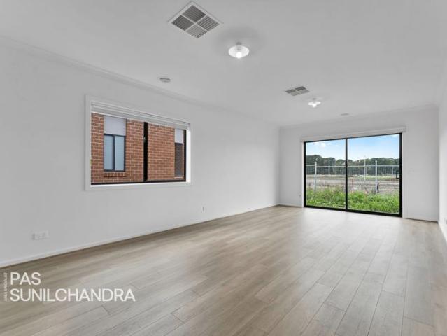 Spacious Family Home in a Prime Clyde North Location