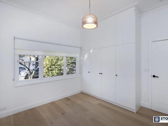 Spacious Family Home in a Prime Footscray Location 6M LEASE ONLY