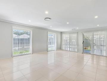 Spacious Family Home in a Prime Hamlyn Terrace Location