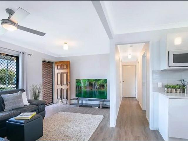 Spacious Family Home in a Prime Kippa Ring Location