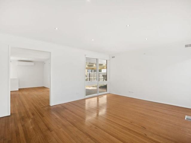 Spacious Family Home in a Prime Lara Location
