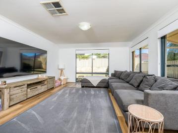 Spacious Family Home in a Prime Location