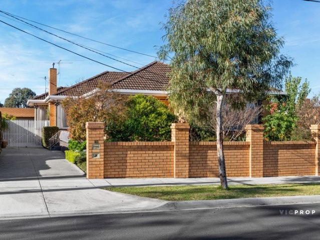 Spacious Family Home in a Prime St Albans Location