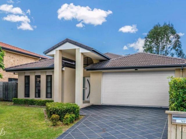 Spacious Family Home in a Quiet Bracken Ridge Location