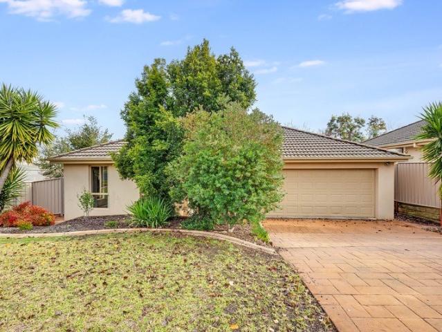 Spacious Family Home in a Quiet, Convenient Location