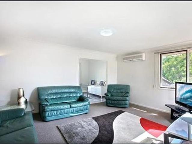 Spacious Family Home in a Quiet Ruse Location