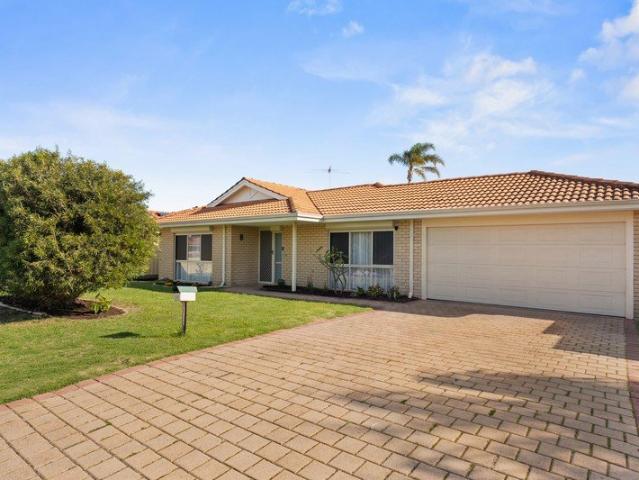 SPACIOUS FAMILY HOME IN AMAZING LOCATION!