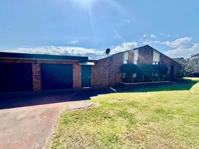 Spacious Family Home in Convenient North Nowra Location