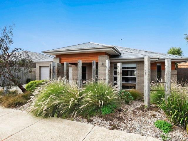 Spacious Family Home in Convenient Coastal Location