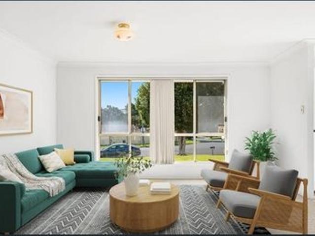 Spacious Family Home in Convenient Doolandella Location