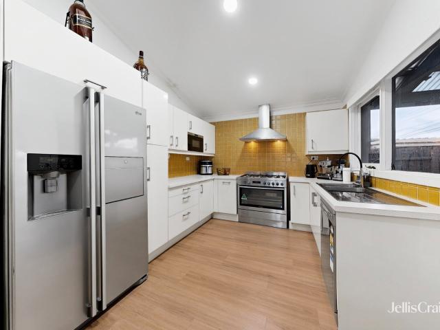 Spacious Family Home in Convenient Essendon Location