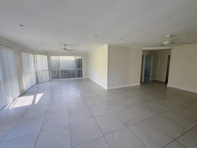 Spacious Family Home in Convenient Location!