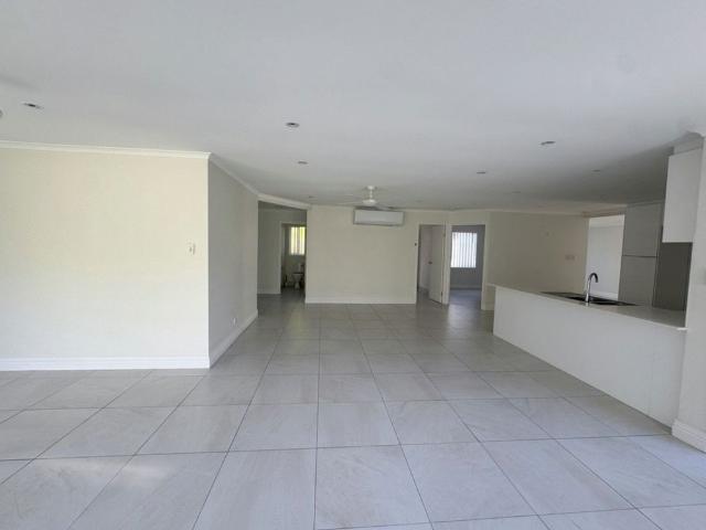 Spacious Family Home in Convenient Location!