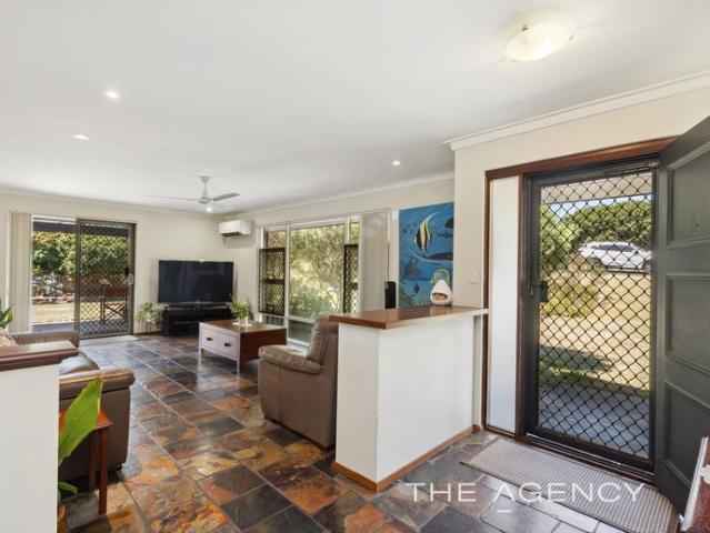 Spacious Family Home in Convenient Location