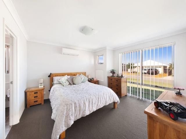 Spacious Family Home in Drummond Cove