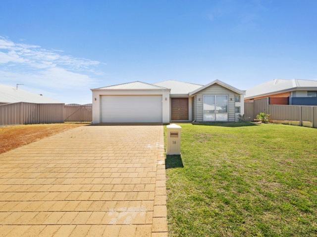 Spacious Family Home in Drummond Cove
