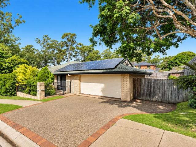 Spacious Family Home In Forest Lake