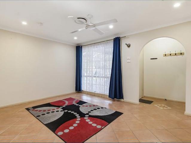 Spacious Family Home in Glendenning