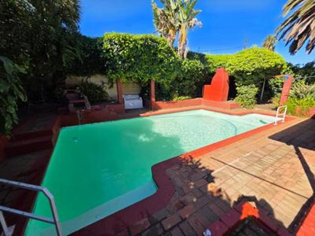 spacious family home in greenhills w.