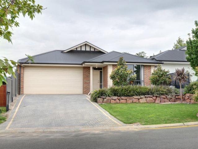 Spacious family home in highly sought after location!