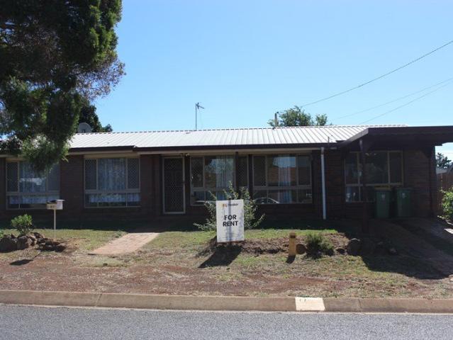 Spacious Family Home in Kearneys Spring!