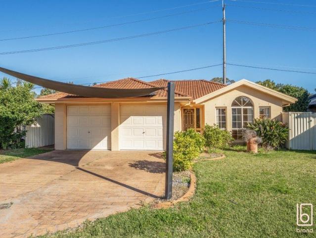 Spacious Family Home in Peaceful Cul de sac with side access